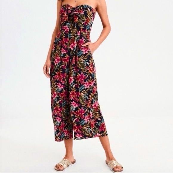 NWOT AE Floral Tropical Capri Wide Leg Jumpsuit - Picture 1 of 2